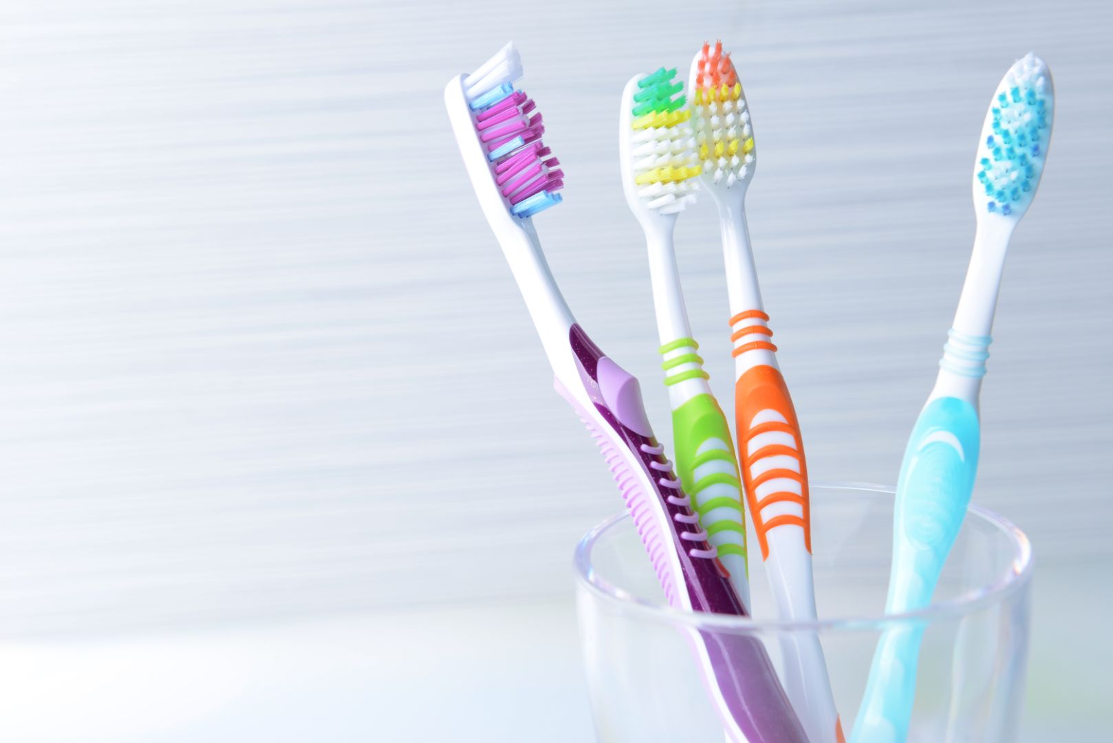 Melhor Tipo De Escova De Dentes Simioni Clinic - Simioni Clínica Odontológica